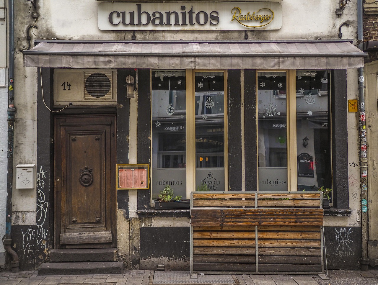 découvrez la richesse de la gastronomie locale avec des saveurs authentiques et des recettes traditionnelles qui célèbrent le terroir.