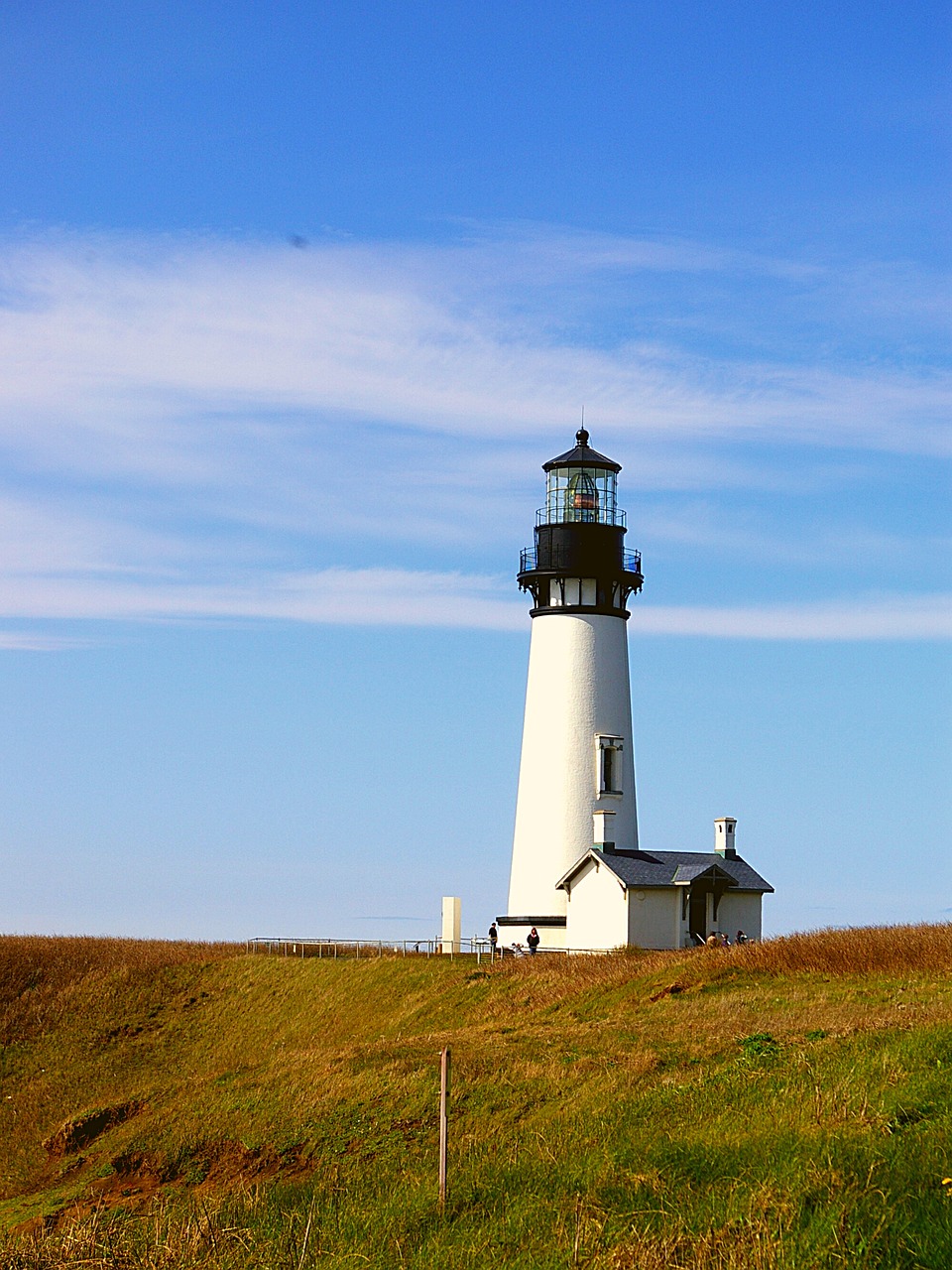 lighthouse, coast, sky, tower, nature, landscape, light, travel, building, navigation, guide
