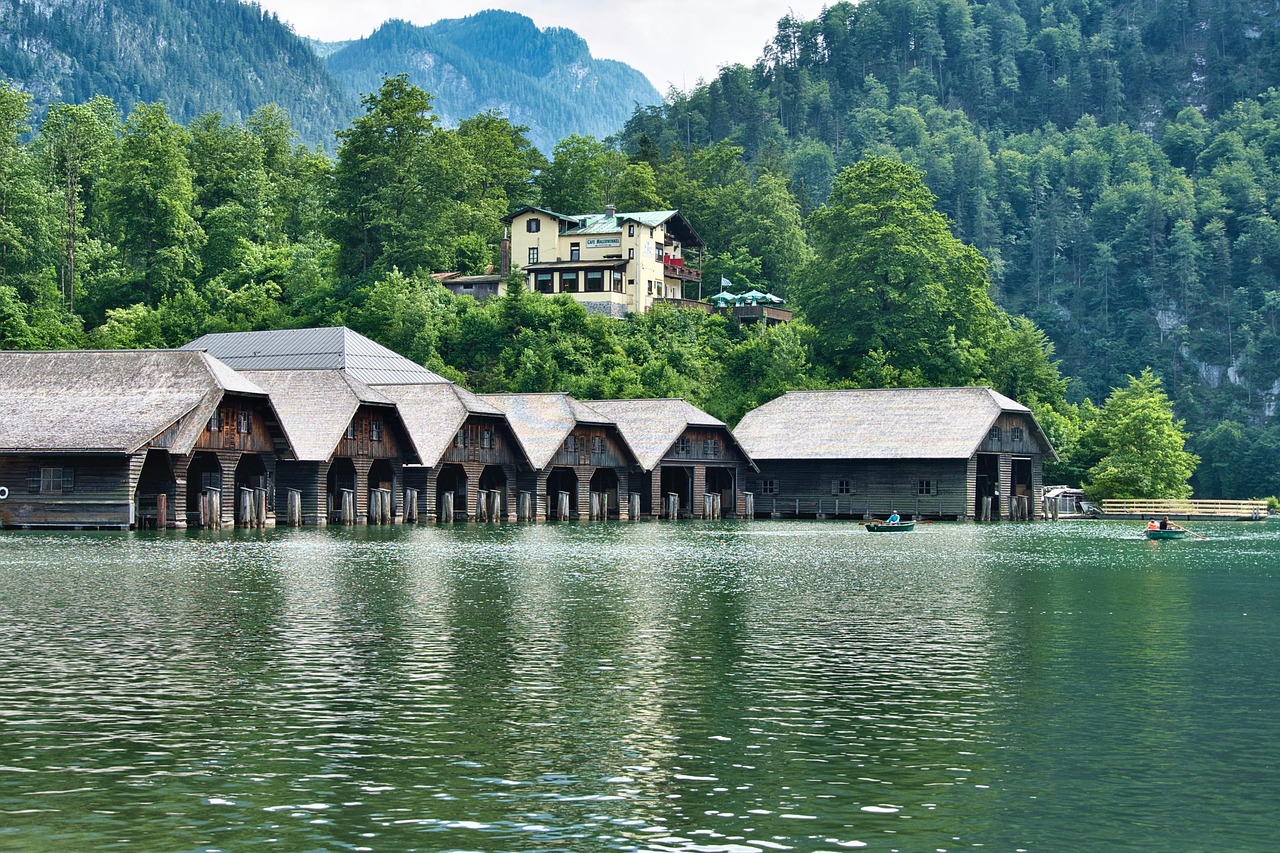 hébergement insolite en France : découvrez des lieux uniques pour vos séjours en 2025