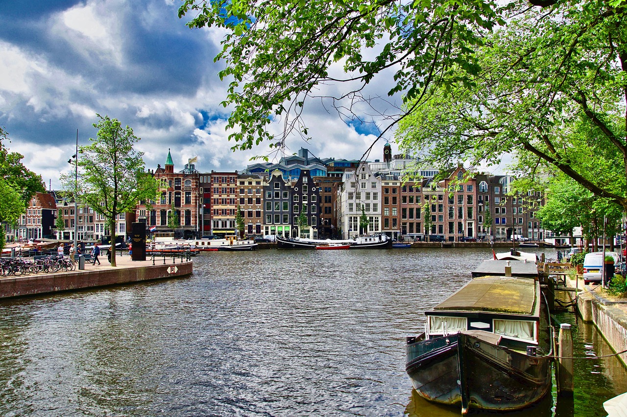 découvrez des hébergements familiaux confortables et adaptés pour des vacances réussies en famille. offrez à vos proches un séjour inoubliable avec nos logements spacieux et accueillants.