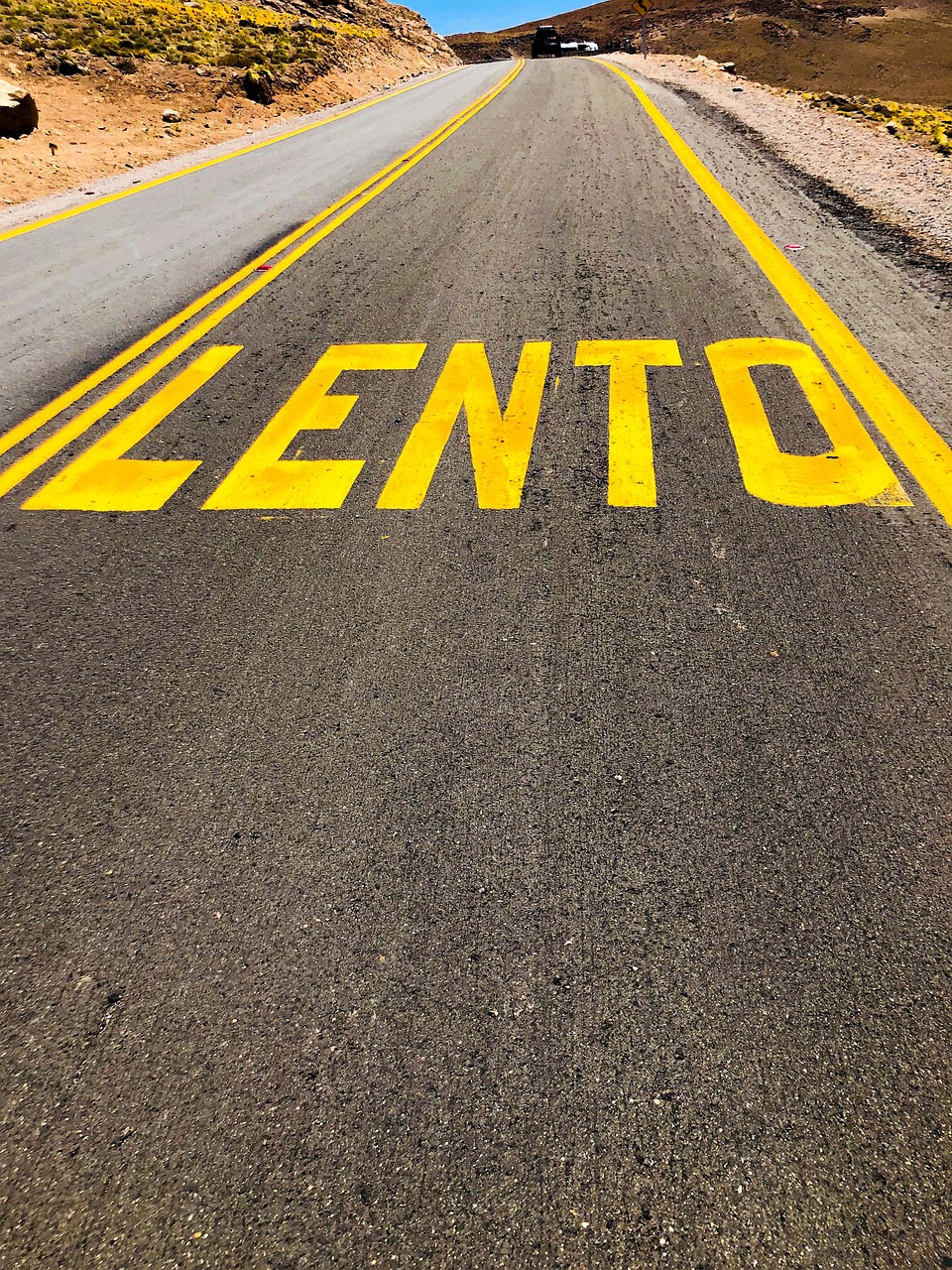 d&eacute;couvrez le slow travel, une approche de voyage qui privil&eacute;gie la lenteur, l'immersion locale et la d&eacute;couverte authentique pour profiter pleinement de chaque destination.